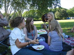 Katrine kommer hjem fra DR 075